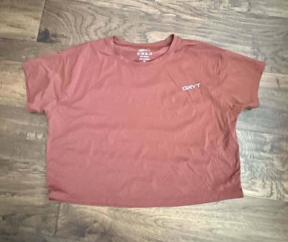 GRYT Women's Athletic Short Sleeve Crop Tee - Mahogany Red